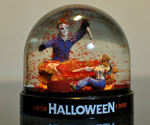 Michael Myers Bloody Snowglobe