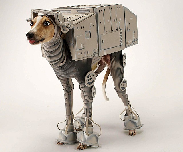 [Image: star-wars-at-at-dog-costume1-640x533.jpg]